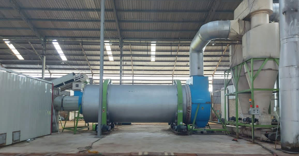 Трехцилиндровая роторная сушилка на биомассе в Индонезии 